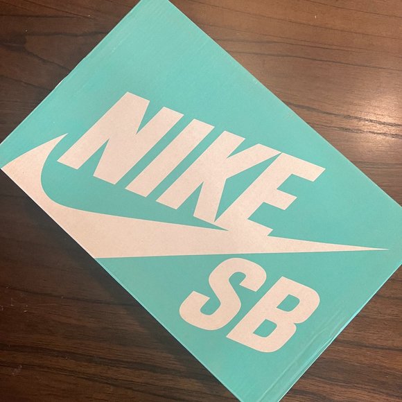 Nike Free Sb Qs Size 11.5 Fortress Green Gym Red Black Rose City 749677 - Picture 2 of 6